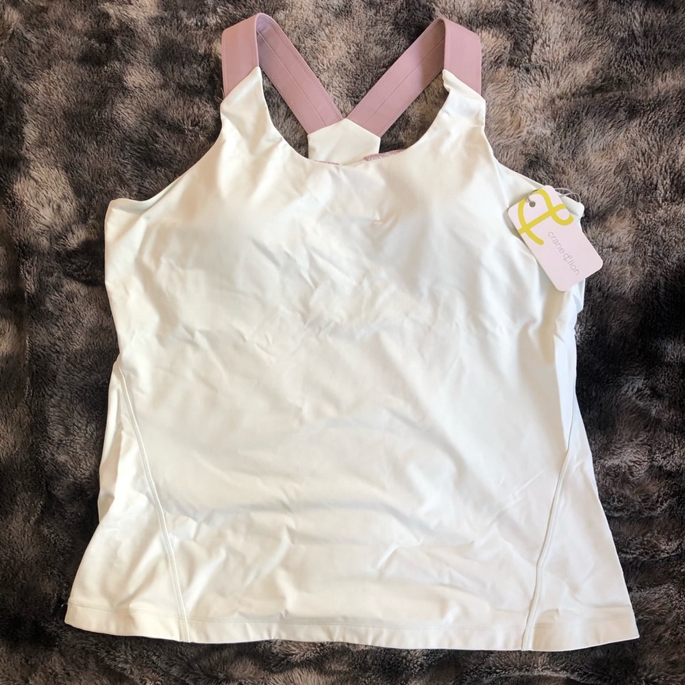 Exercise/yoga tank with built in bra